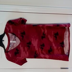 LuLaRoe Women's Short Sleeve V-Neck T-Shirt Size XS NWOT Race Horses Wine/Black/